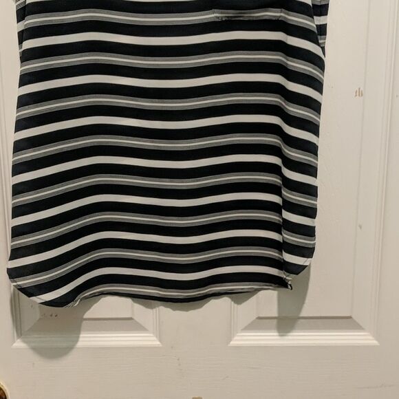 Ann Taylor Loft dark gray white top Sz L - Picture 2 of 5